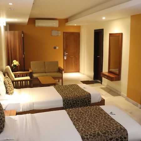 Hotel Madhuvan Serai Манипала Экстерьер фото