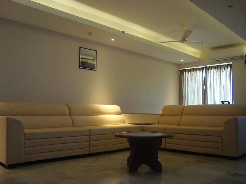 Hotel Madhuvan Serai Манипала Экстерьер фото